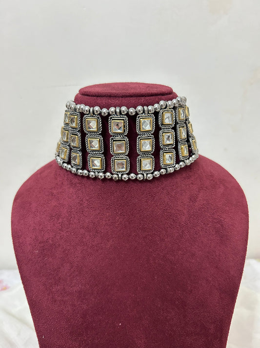 Diya Choker Set